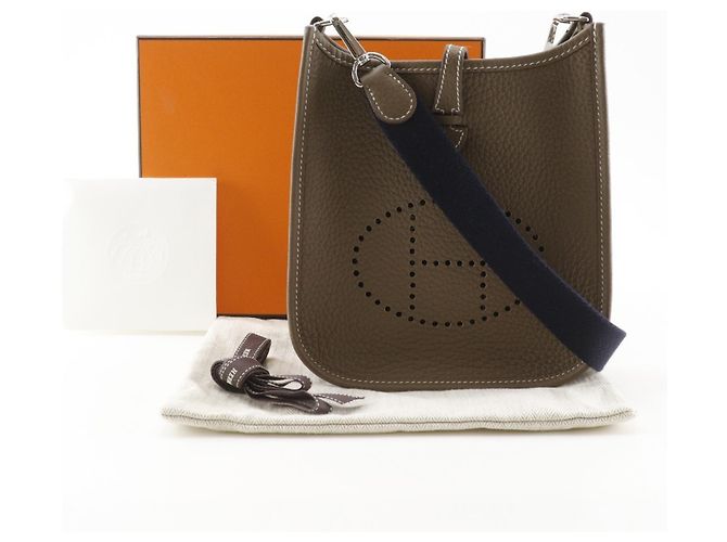 Hermès Borsa a tracolla Hermes Evelyne Amazone 16 TPM Marrone - vista 10
