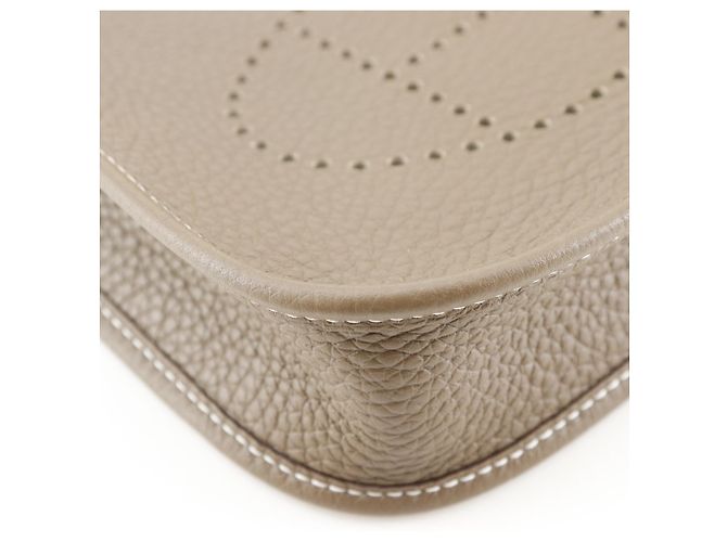 Hermès Borsa a tracolla Hermes Evelyne Amazone 16 TPM Marrone - vista 4