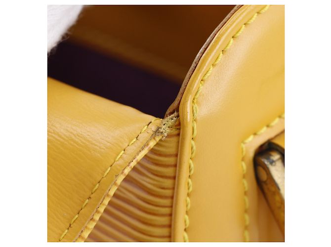 Borsa a tracolla Louis Vuitton Bushi Giallo - vista 11