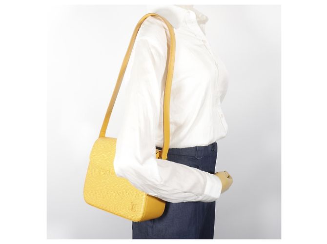 Borsa a tracolla Louis Vuitton Bushi Giallo - vista 18