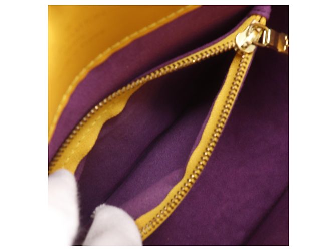 Borsa a tracolla Louis Vuitton Bushi Giallo - vista 6
