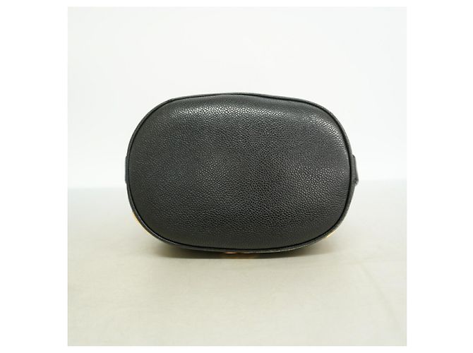 Borsa a tracolla Chanel Triple Coco in pelle caviar Nero - vista 3
