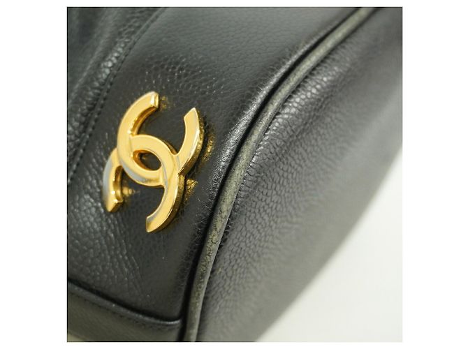 Borsa a tracolla Chanel Triple Coco in pelle caviar Nero - vista 6