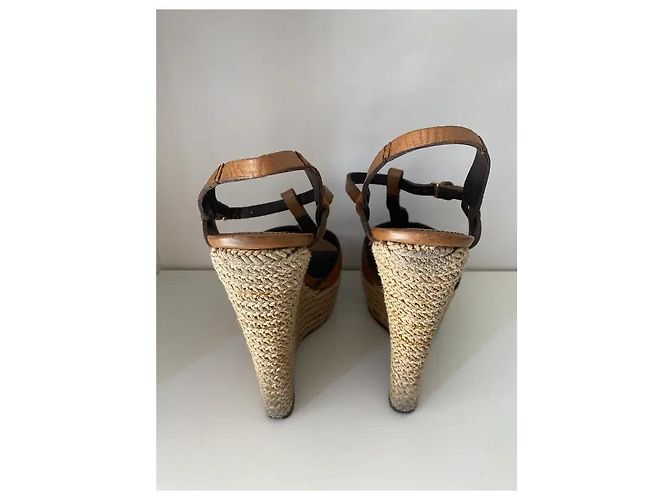 Sandali con zeppa Burberry in pelle marrone - vista 5