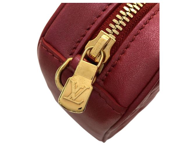 Borsa a tracolla Louis Vuitton Heart on Chain M80837 Rosso - vista 4