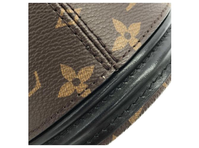 Louis Vuitton Monogram Canoe Schultertasche Braun - Ansicht 6