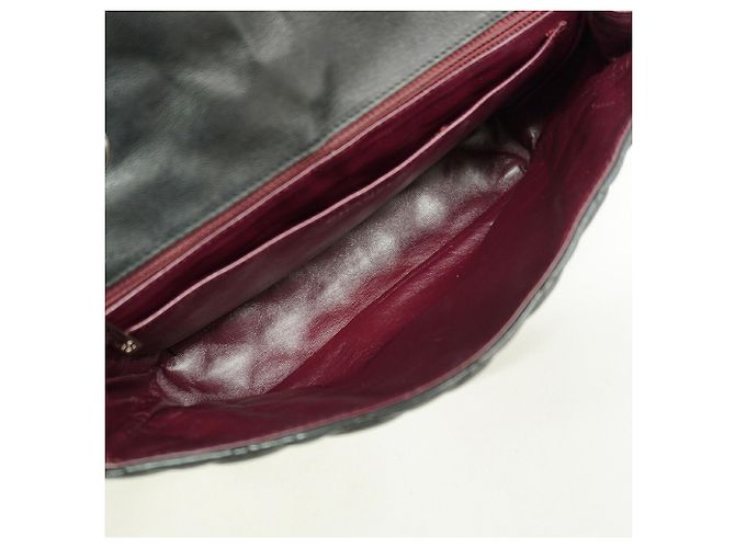 Borsa a tracolla Chanel in pelle nera Nero - vista 4