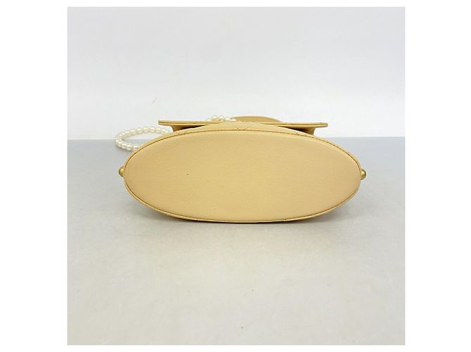 Timeless Borsa a tracolla Chanel Matelassé in pelle di agnello Beige - vista 3