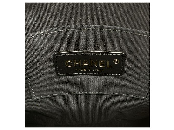 Timeless Borsa a tracolla Chanel Matelassé in pelle di agnello Beige - vista 5