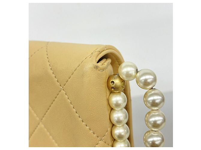 Timeless Borsa a tracolla Chanel Matelassé in pelle di agnello Beige - vista 6
