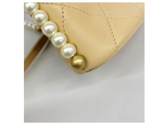 Timeless Borsa a tracolla Chanel Matelassé in pelle di agnello Beige - vista 7