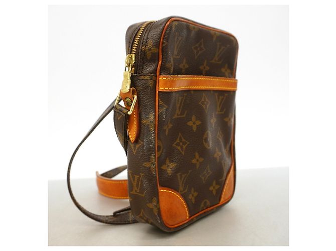 Bolsa de Ombro Louis Vuitton Monogram Danube Marrom - vista 2