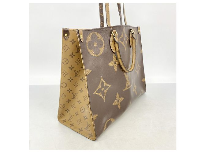 Louis Vuitton Monogram Giant Reverse OnTheGo GM Tote Bag Braun - Ansicht 2