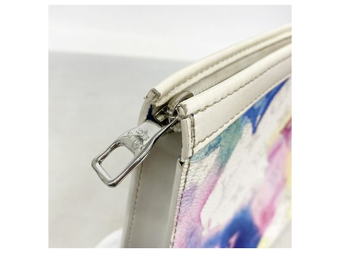 Louis Vuitton Monogram Watercolor Pochette Voyage MM Clutch Bag Multicolore - vista 8