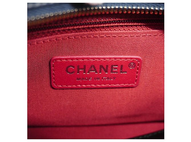 Chanel Gabrielle Schultertasche Schwarz Marineblau - Ansicht 5