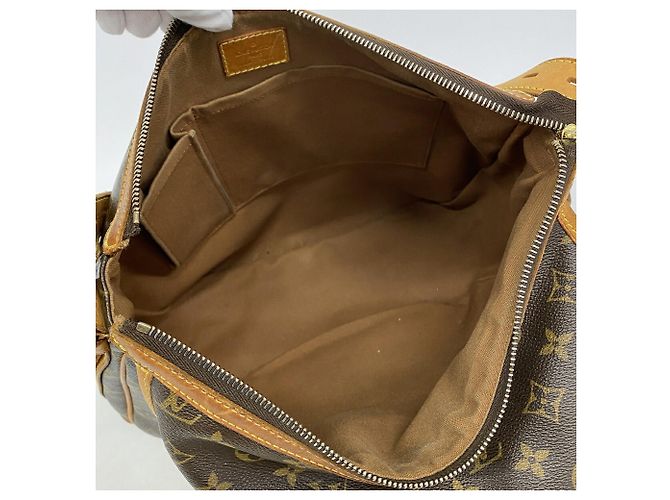 Louis Vuitton Monogram Tulum GM Schultertasche Braun - Ansicht 4