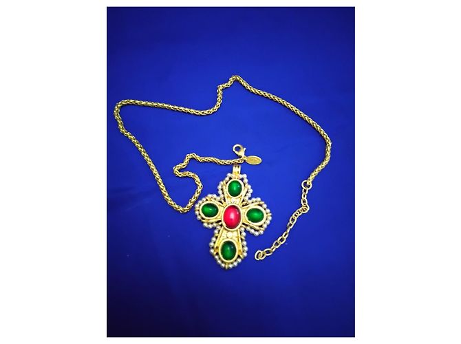 Collana Chanel con Pendente a Croce e Perle Rosso D'oro Verde - vista 10