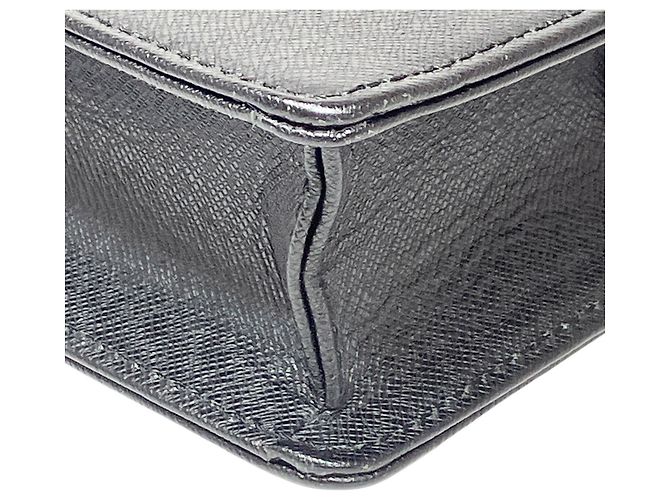 Clutch Burberry Second Bag in pelle Nero - vista 5