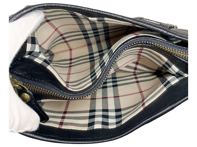 Burberry Schultertasche aus Leder Schwarz - Ansicht 8