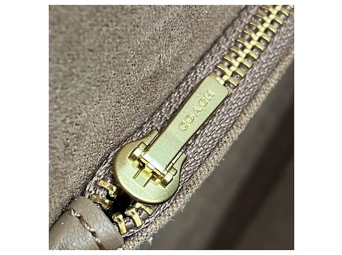 Bolso de cadena con solapa Coach Brooke Castaño - vista 6