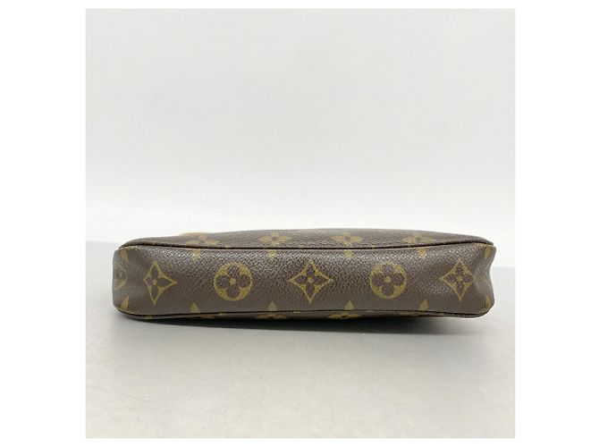 Bolso Louis Vuitton Monogram Pochette Accessoires Castaño - vista 3