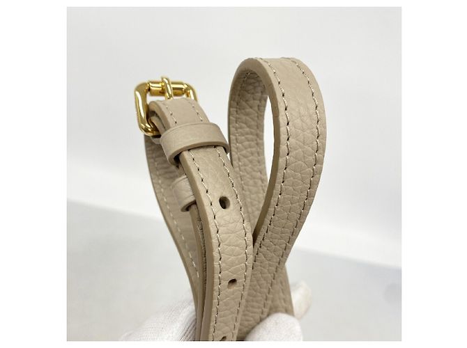 Bolso Louis Vuitton Taurillon Volta - vista 9