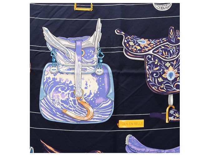 Hermès Foulard Hermes Carre 90 Tous en Selle Multicolore Blu navy - vista 5