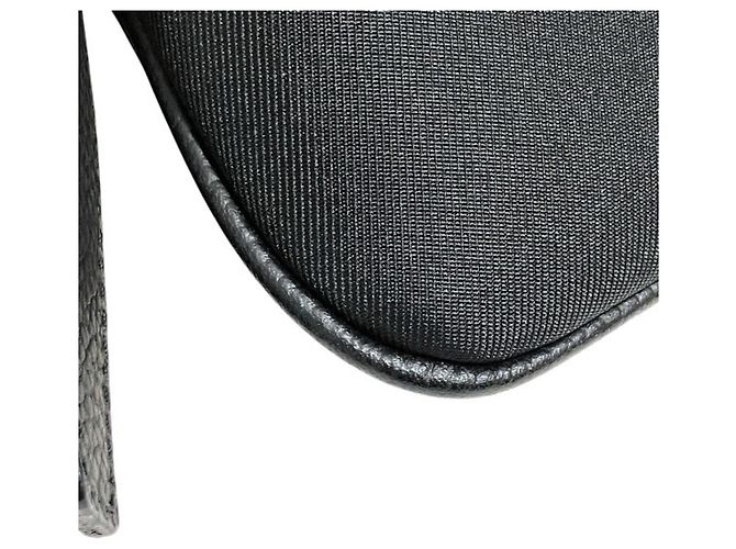 Borsa a mano e a tracolla Burberry Nova Check Nero Beige - vista 6