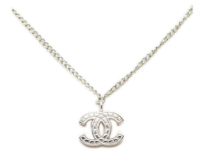 Collana con ciondolo a catena Chanel Coco Mark Argento - vista 2