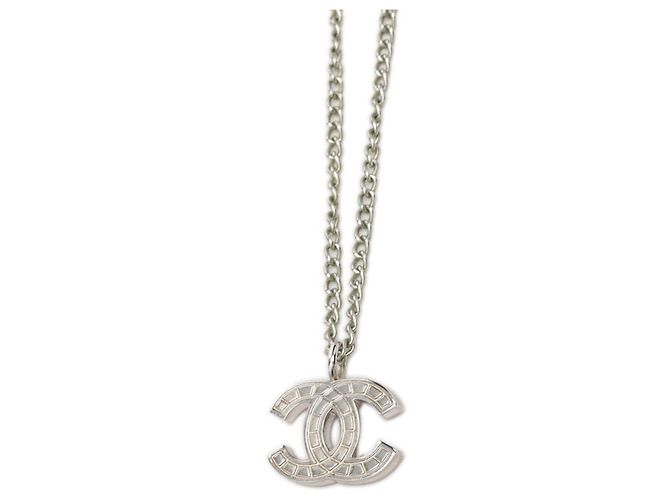 Collana con ciondolo a catena Chanel Coco Mark Argento - vista 3