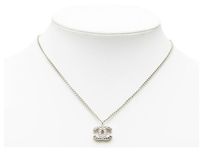Collana con ciondolo a catena Chanel Coco Mark Argento - vista 7