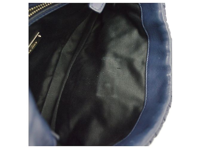 Clutch Miu Miu Crystal Matelassé in pelle XL Blu navy - vista 7