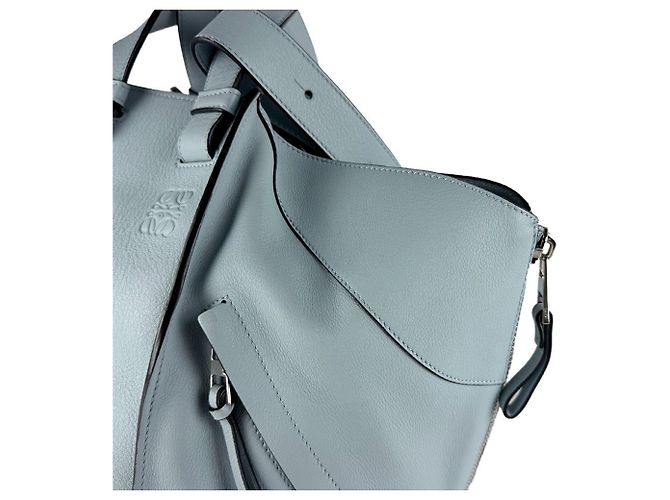 Bolsa de mão Loewe Hammock Medium em couro Azul claro - vista 5