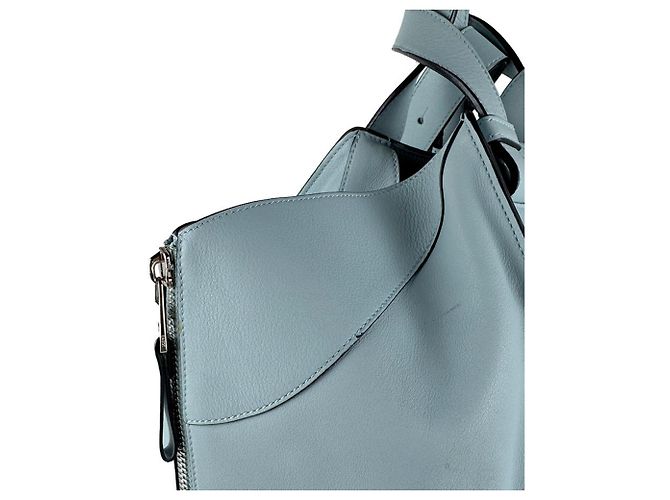 Bolsa de mão Loewe Hammock Medium em couro Azul claro - vista 6
