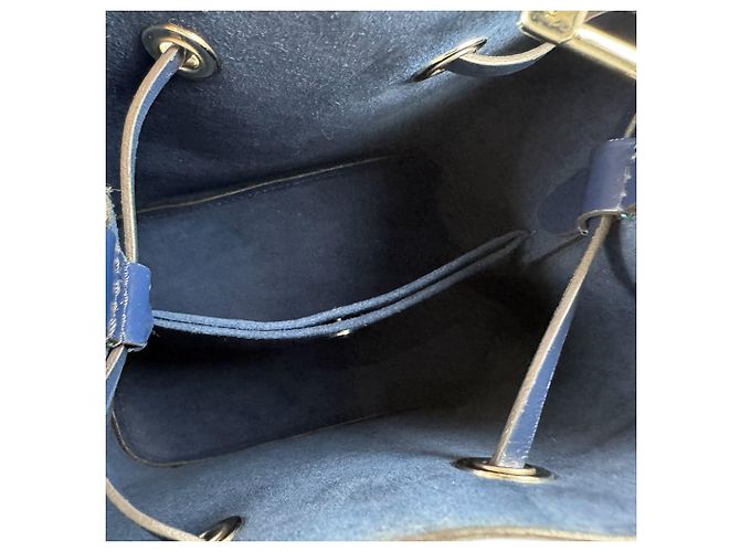 Néonoé Louis Vuitton Epi NeoNoe BB Handtasche Grün Marineblau - Ansicht 11