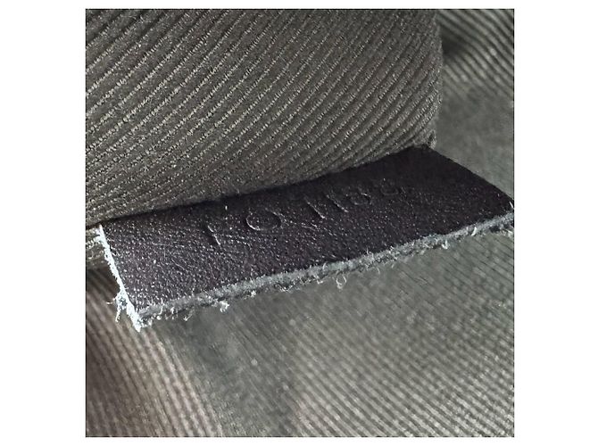 Vivienne Bolsa de Ombro Louis Vuitton Monogram Eclipse Marrom Preto Caqui Monograma - vista 12