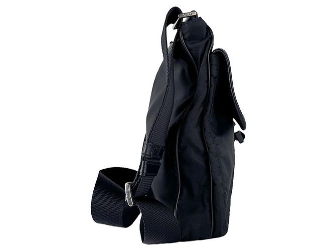 Prada Nylon Schultertasche Schwarz - Ansicht 2