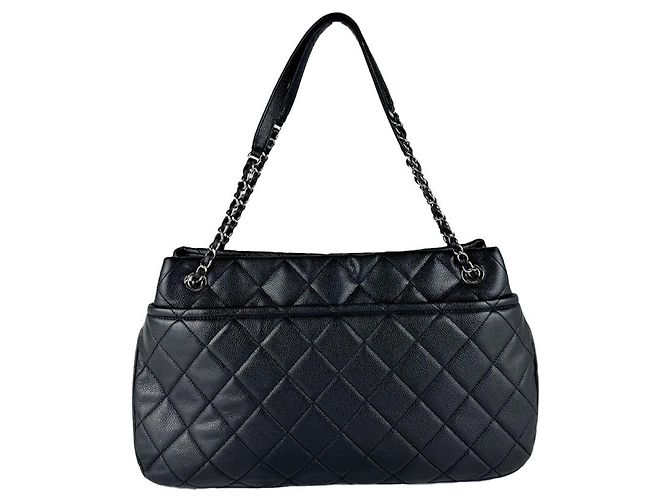 Timeless Borsa a tracolla Chanel in vitello martellato nero - vista 3
