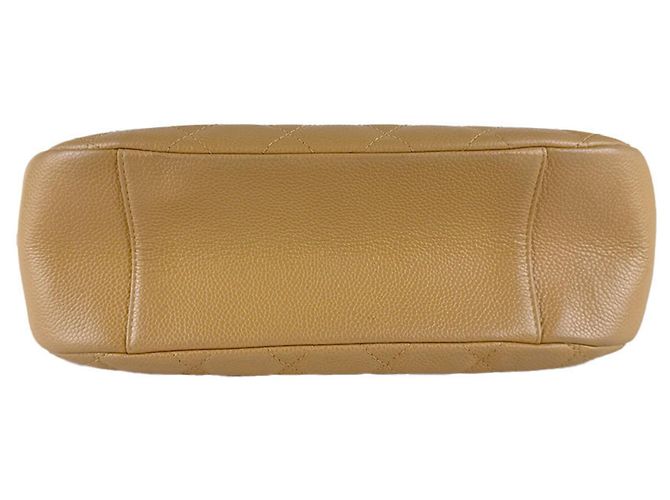 Borsa a tracolla Chanel in vitello martellato beige - vista 4