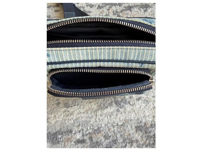Louis Vuitton Pochette Monogram Denim Blanc Bleu - vue 17