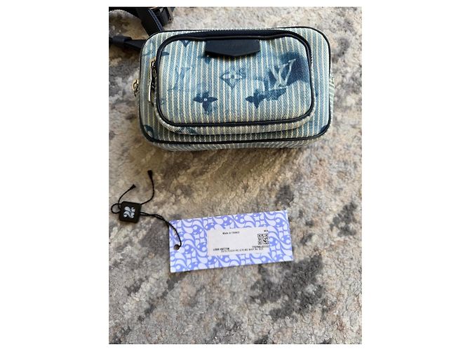 Louis Vuitton Pochette Monogram Denim Blanc Bleu - vue 18