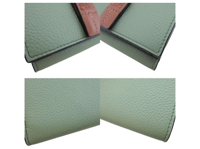 Cartera compacta de piel Loewe Anagram Trifold Verde - vista 7