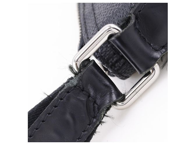 Bolsa de Ombro Louis Vuitton Nick PM Preto - vista 13