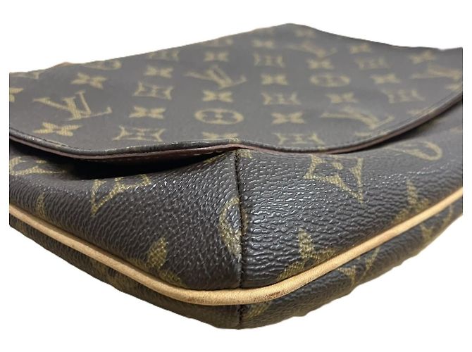 Bolso de hombro Louis Vuitton Monogram Musette Tango Castaño - vista 5