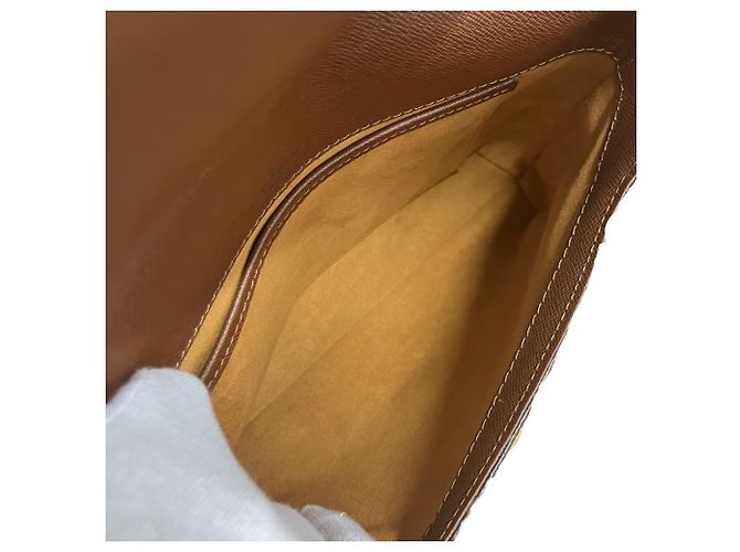 Bolso de hombro Louis Vuitton Monogram Musette Tango Castaño - vista 7