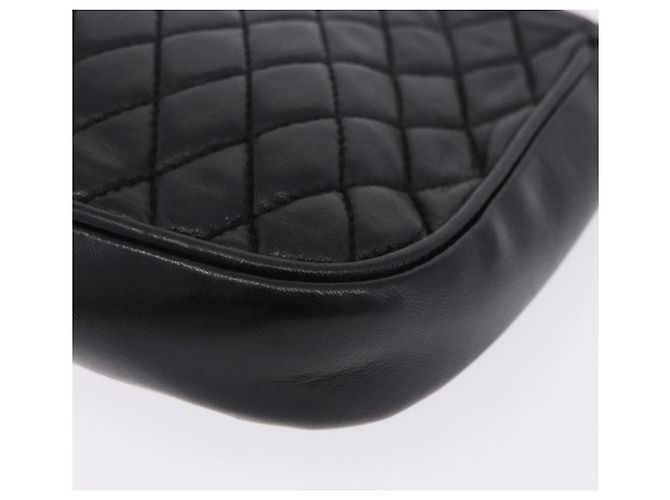 Bolsa de Ombro com Corrente BALLY em Couro Preto e Dourado Auth 201246 - vista 13