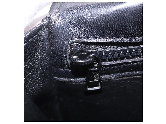 Bolsa de Ombro com Corrente BALLY em Couro Preto e Dourado Auth 201246 - vista 22