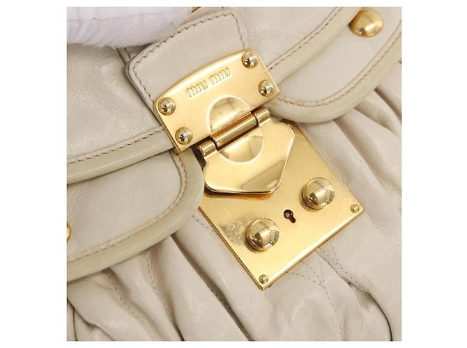 Borsa a tracolla Miu Miu Matelassé in pelle 2way White Gold Auth 202953V Bianco D'oro - vista 21