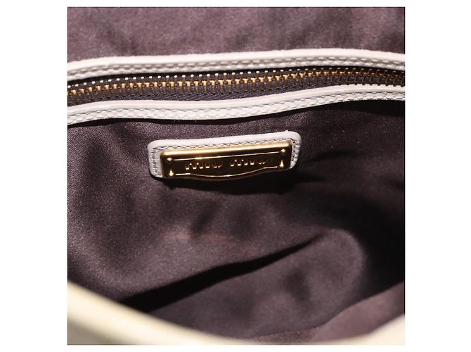 Borsa a tracolla Miu Miu Matelassé in pelle 2way White Gold Auth 202953V Bianco D'oro - vista 23