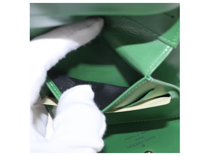 LOUIS VUITTON Epi Porte Monnaie Bier Cartes Crdit Green M63484 LV Auth bs36911A Verde - vista 8